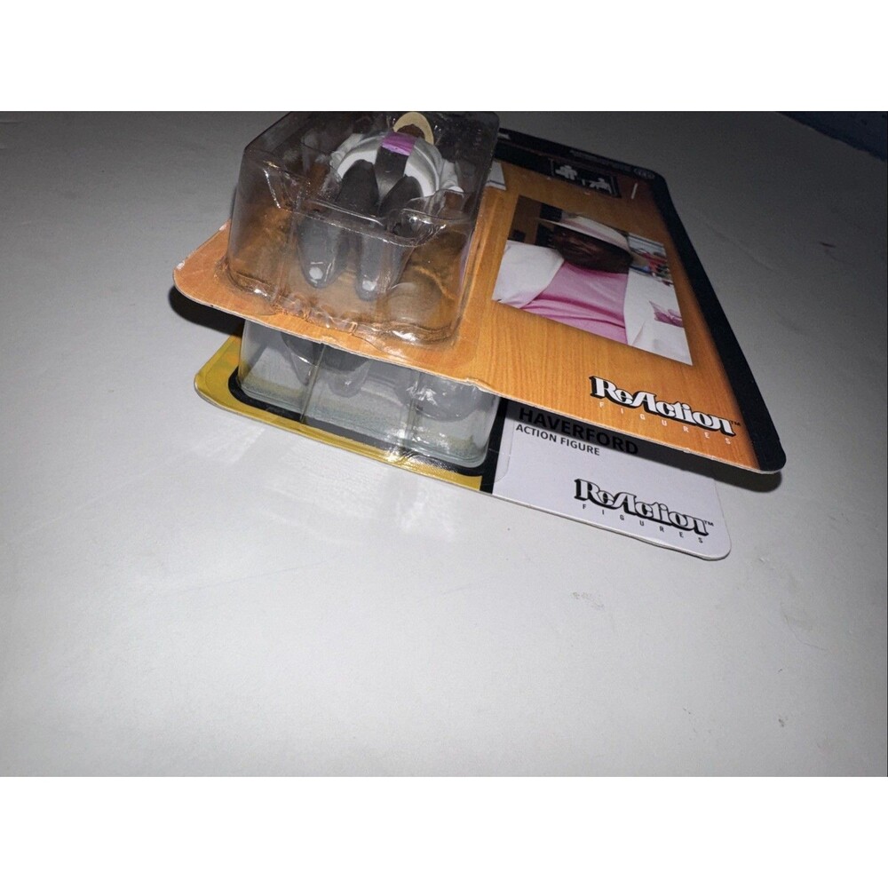 Super7 The Office Florida Stanley ReAction Figure Tom Haverford Parks Recreation - Picture 5 of 7